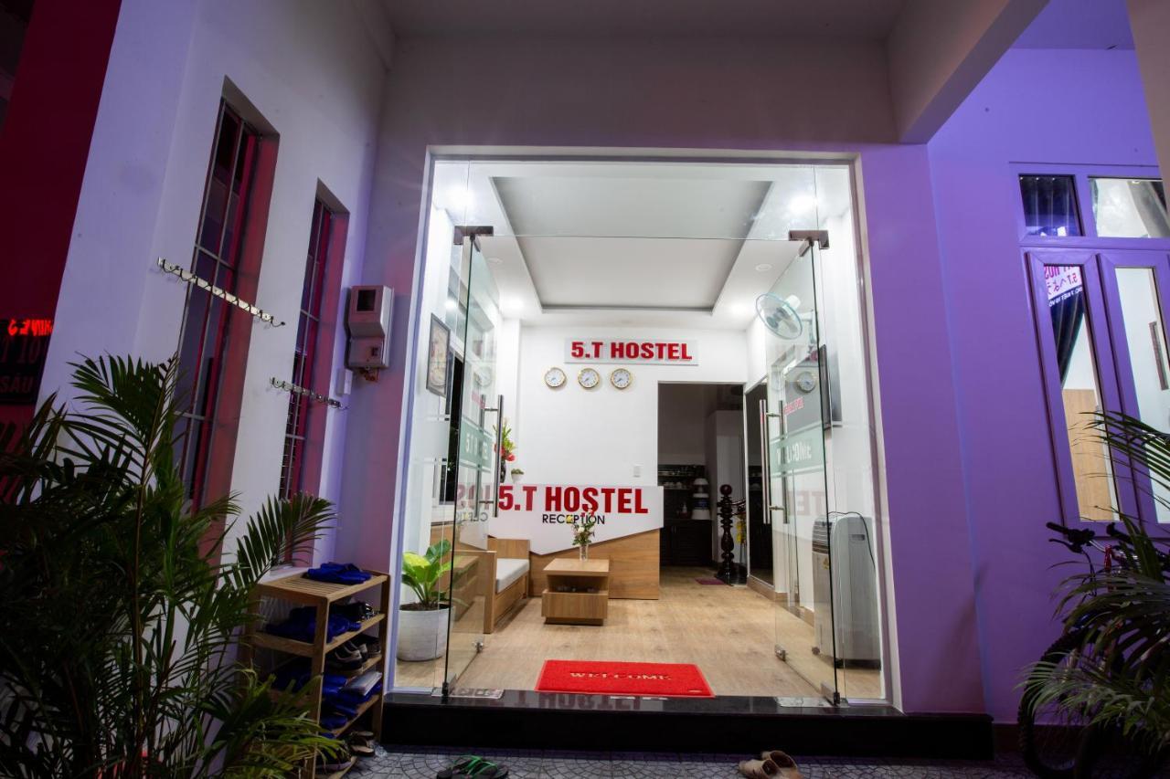 5.T Hostel Hue Buitenkant foto