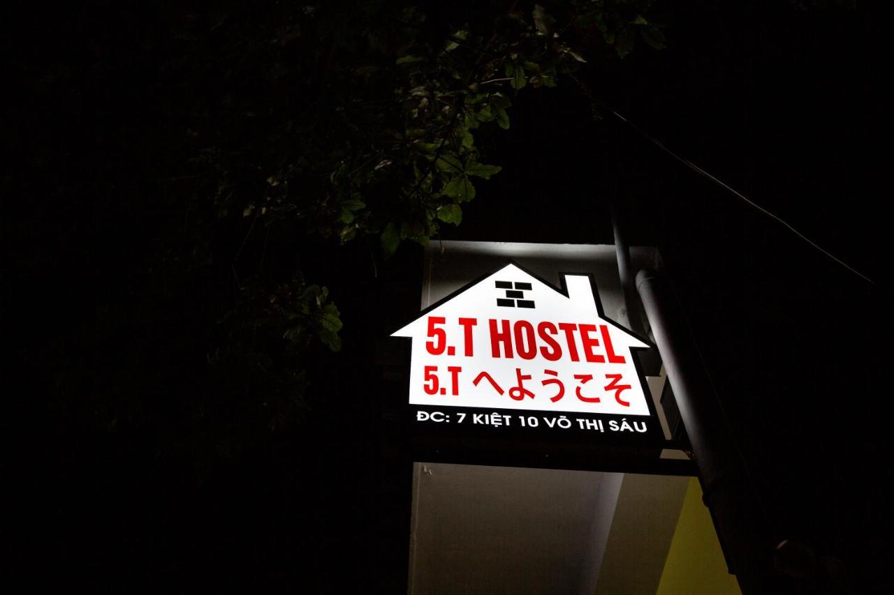 5.T Hostel Hue Buitenkant foto