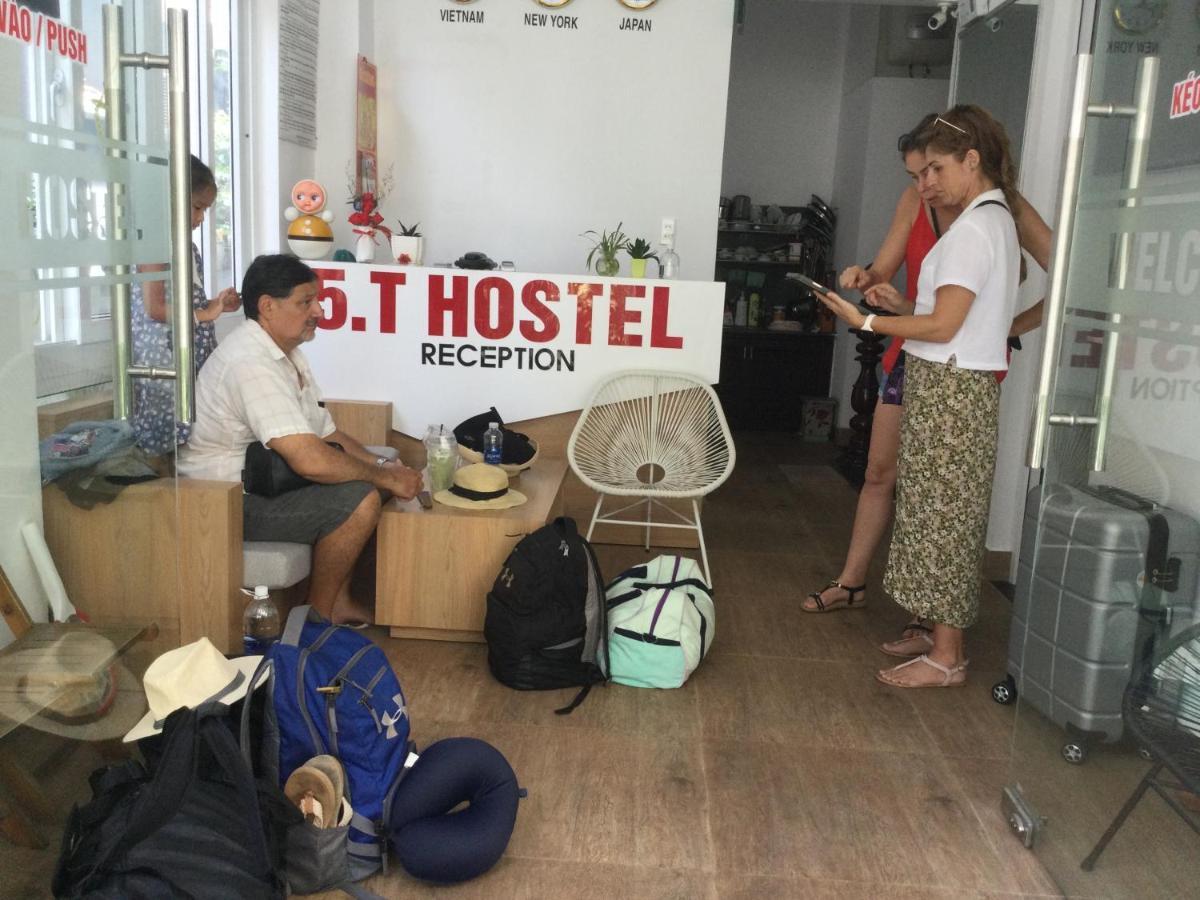 5.T Hostel Hue Buitenkant foto